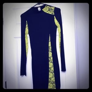 Black long sleeve short dress